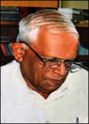 ගුනසේණ විතාන සූරීන්  සමුගනී