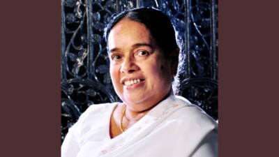 ඉතින් ඔබ එන්න අපි බලාන ඉන්නවා.